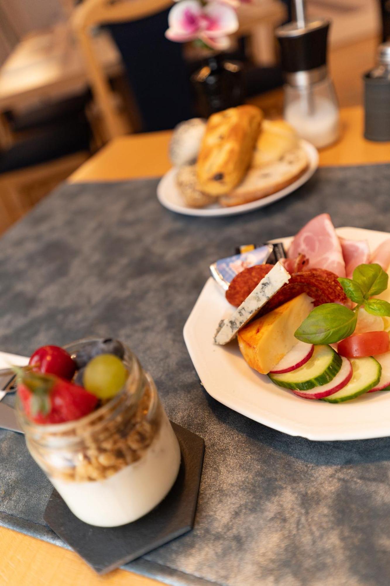 Alpinpelso Hotel ซังคท์มิคาอิลอิมลุงเกา ภายนอก รูปภาพ